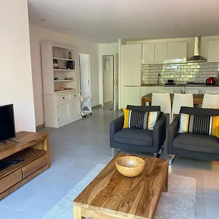 Appartement Et Studio Les Glycines Clara Extérieur photo